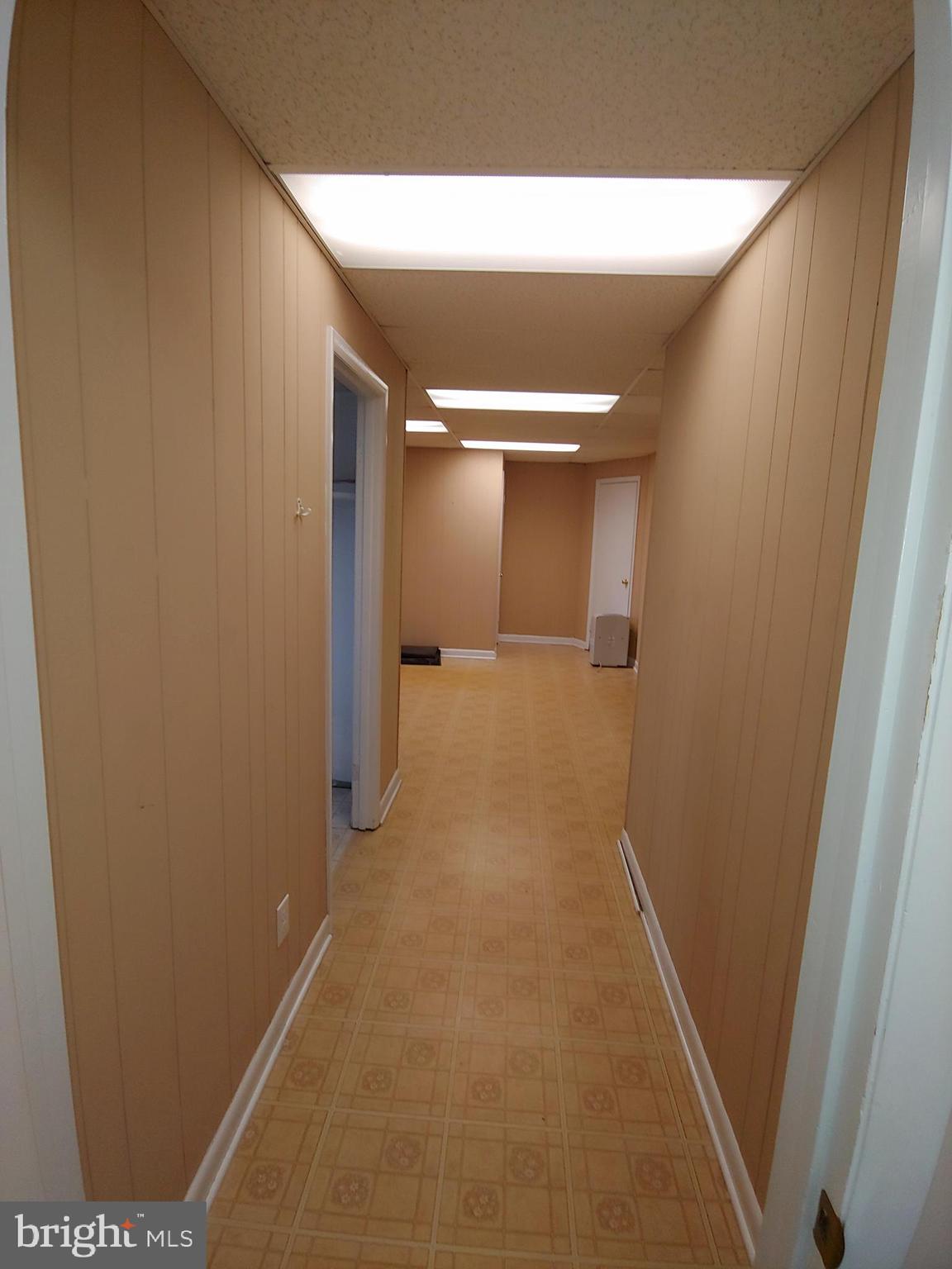 8907 Fort Drive Manassas, VA 20110 - Photo 4 of 34