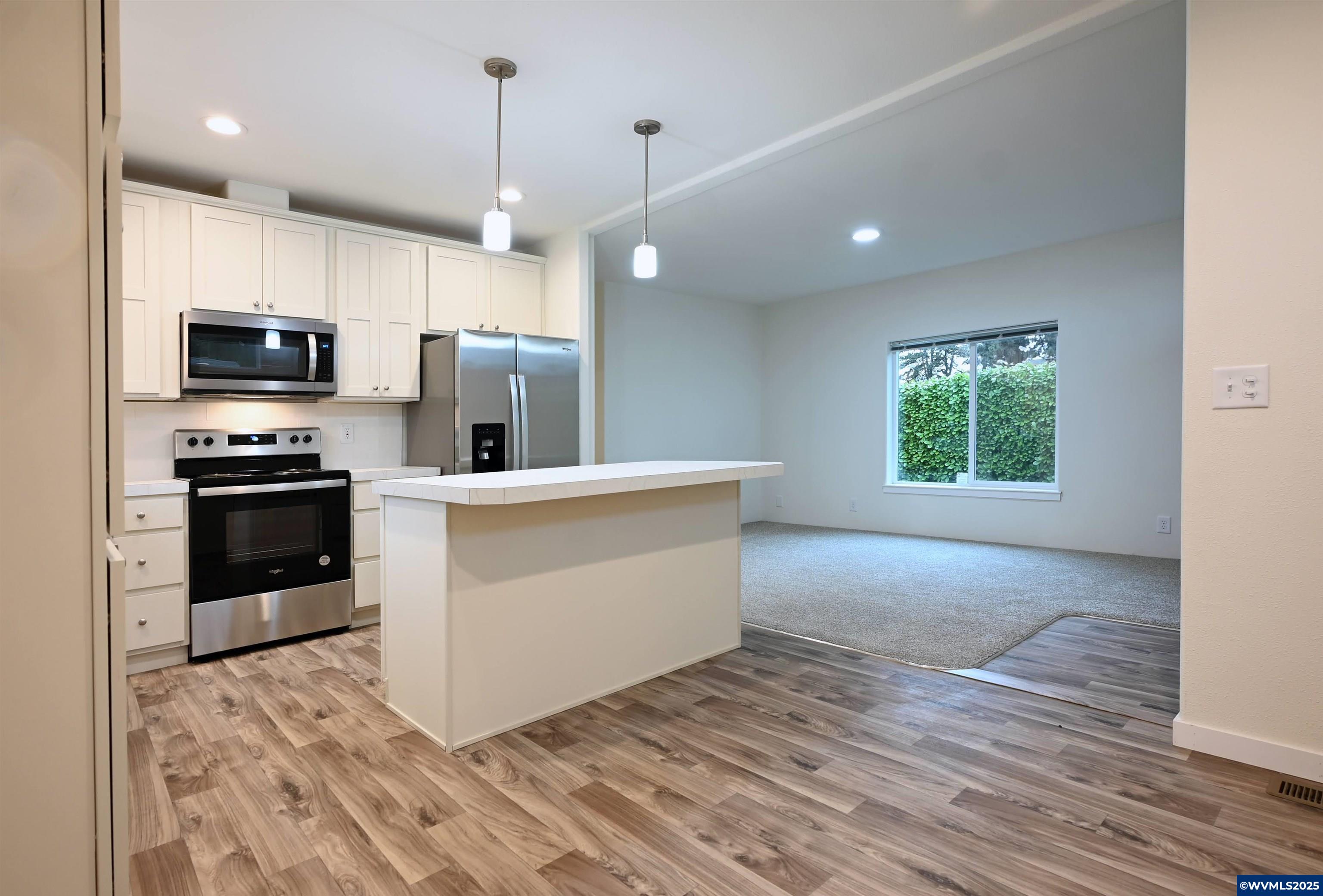 4995 Southeast Sunnyside ( Road, Unit W33 Salem, OR 97302 - Photo 6 of 26 Gallery Image 6