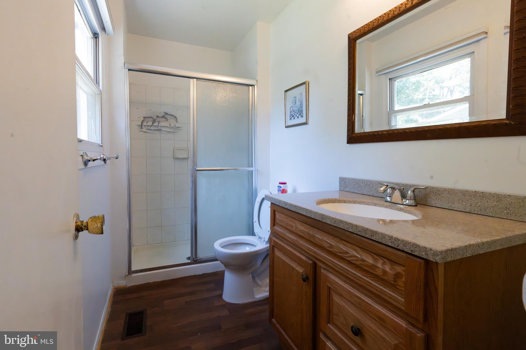 8717 Oxwell Lane Laurel, MD 20708 - Photo 12 of 27 Full Bathroom