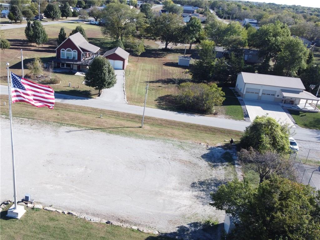 22 Timber Valley Drive Linn Valley, KS 66040 - Photo 2 of 13