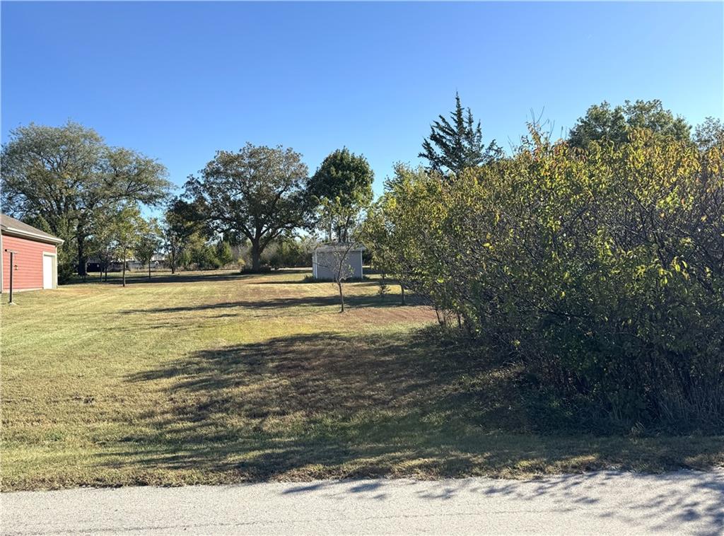 22 Timber Valley Drive Linn Valley, KS 66040 - Photo 5 of 13