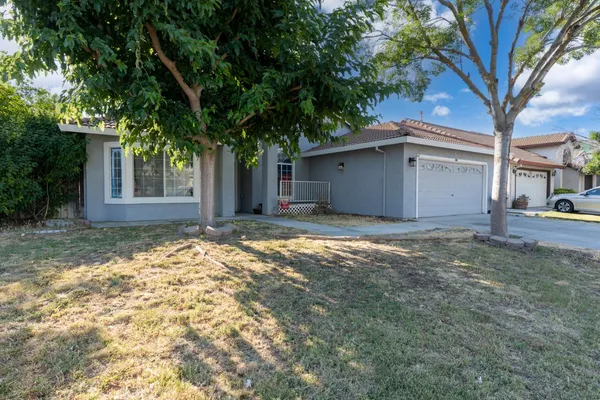 $447,000 | 1928 Davis Drive, Los Banos, CA 93635