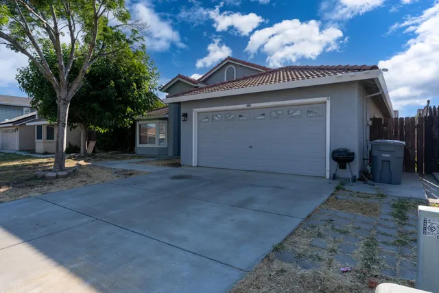 $447,000 | 1928 Davis Drive, Los Banos, CA 93635