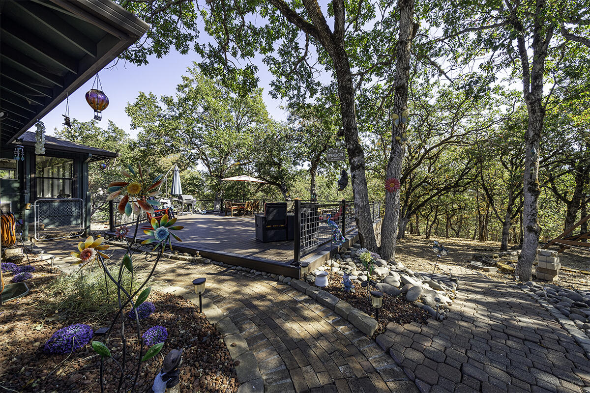 332 Rene Drive Shady Cove, OR 97539 - Photo 38 of 53 DSC02174-HDR-Edit