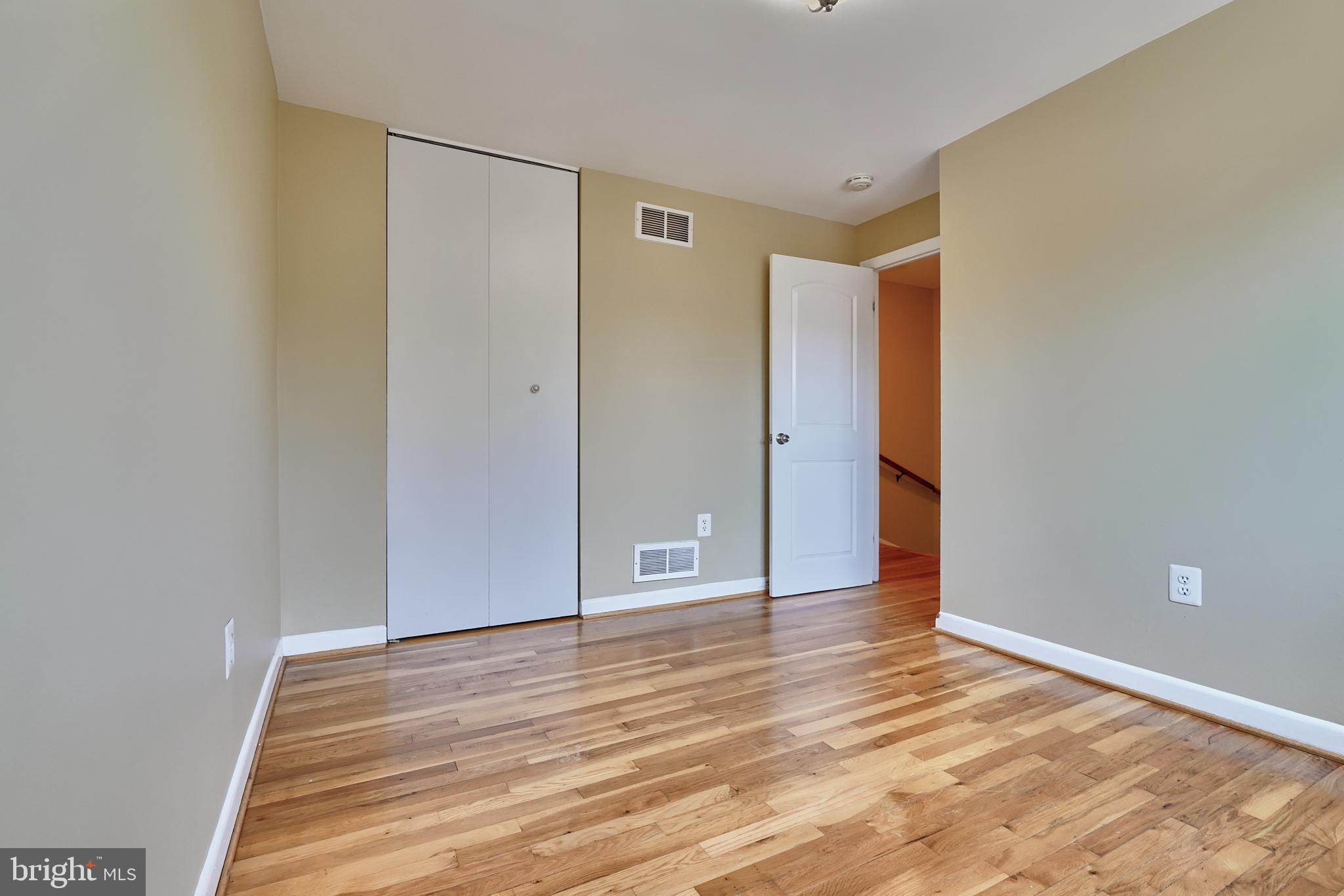 4806 Melbourne Road Baltimore, MD 21229 - Photo 21 of 39