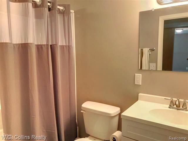 15200 Terry Road Allenton, MI 48002 - Photo 18 of 36 18.JPG