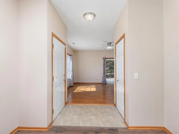 $260,000 | 8010 Stratford Circle South, Shakopee, MN 55379