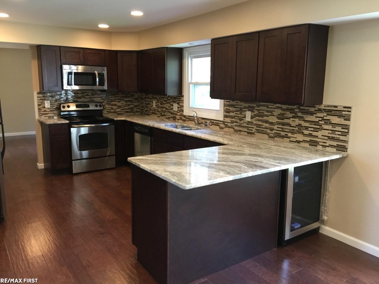 865 Langley Court Rochester Hills, MI 48309 - Photo 24 of 43