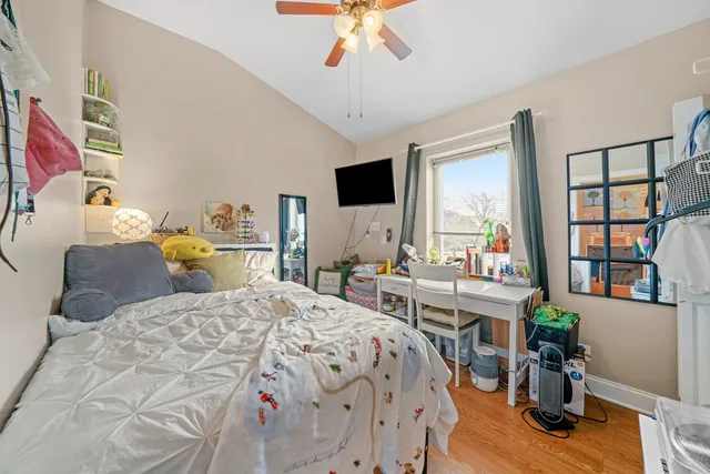 $2,995 | 3922 Wehrman Avenue, Unit 3922, Schiller Park, IL 60176