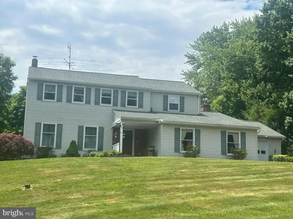 $625,000 | 5712 Nina Circle, Coopersburg, PA 18036