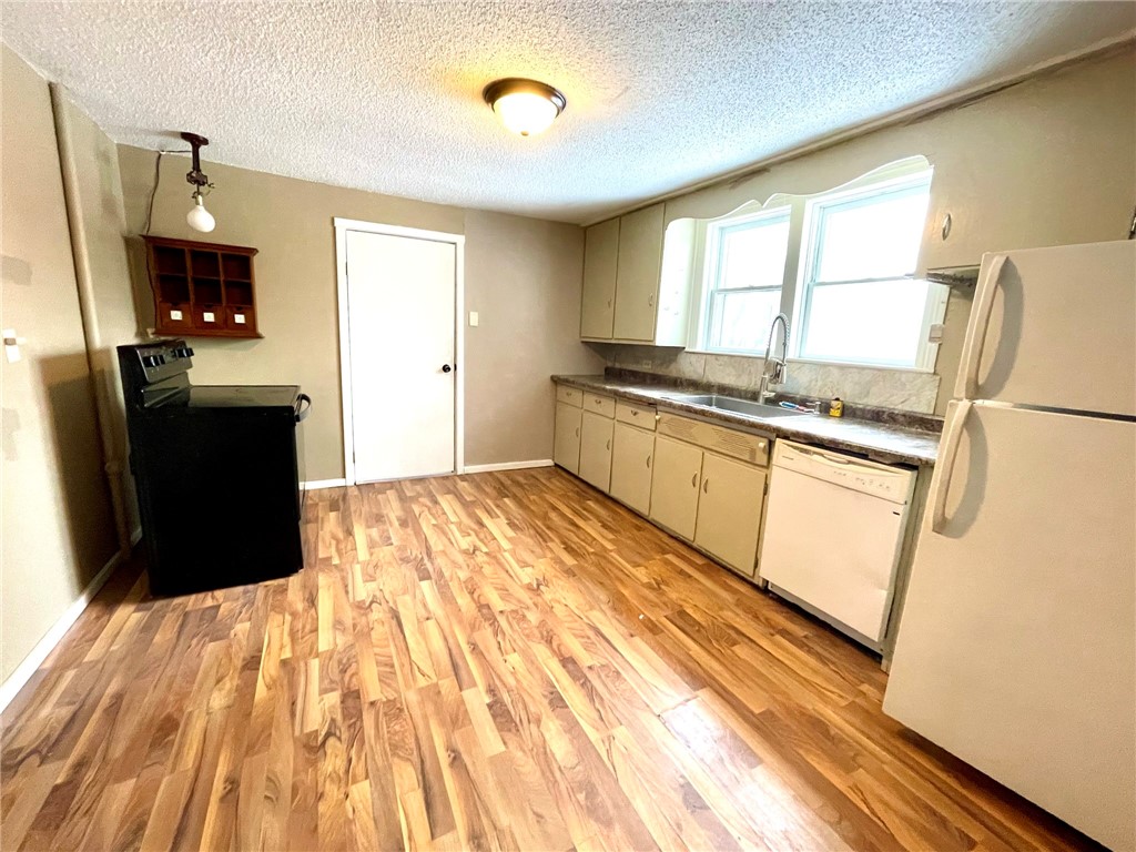 1109 3rd Street West Menomonie, WI 54751 - Photo 5 of 22