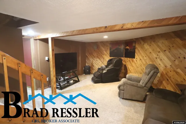 $328,000 | 3350 Stagecoach Drive, Casper, WY 82604