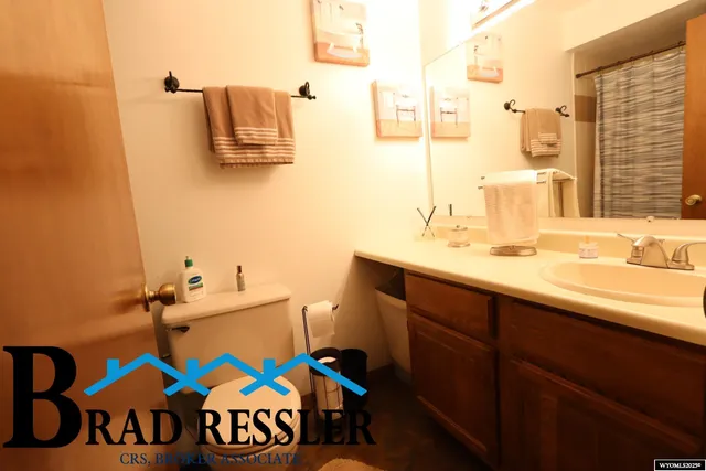 $328,000 | 3350 Stagecoach Drive, Casper, WY 82604