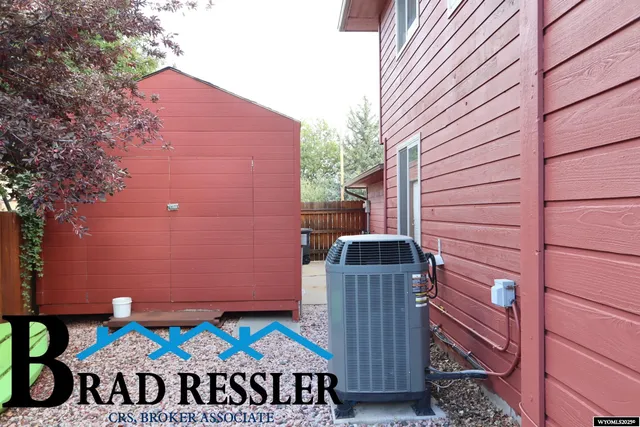 $328,000 | 3350 Stagecoach Drive, Casper, WY 82604