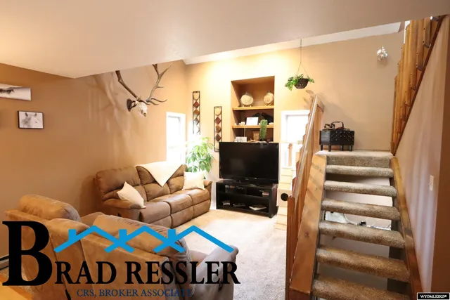 $328,000 | 3350 Stagecoach Drive, Casper, WY 82604