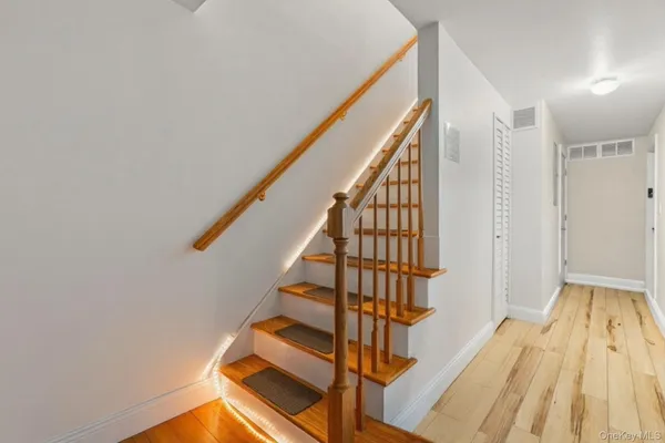 $749,999 | 7-2 Wells Park Drive, Yonkers, NY 10705