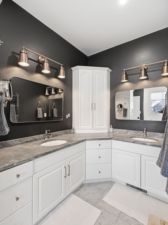 96 Dascomb Road Andover, MA 01810 - Photo 11 of 37