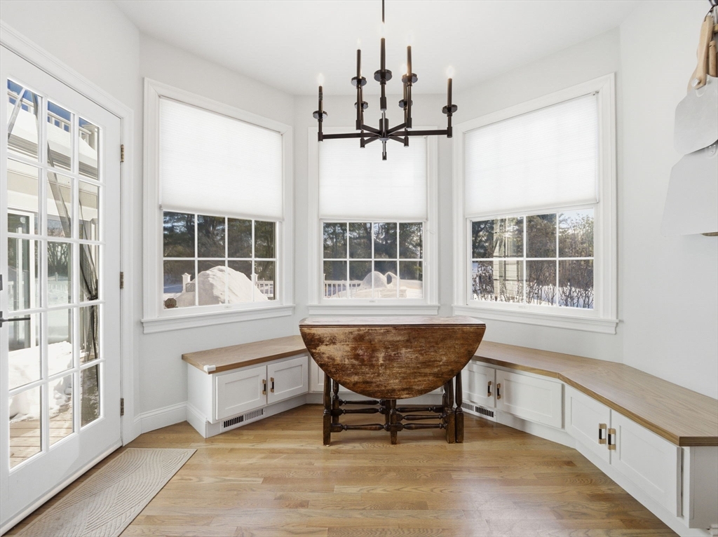 96 Dascomb Road Andover, MA 01810 - Photo 4 of 37