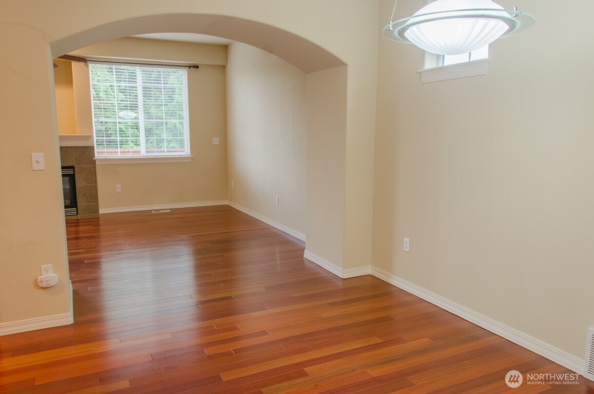 24036 39th Lane Southeast Bothell, WA 98021 - Photo 8 of 33 Gallery Image 8