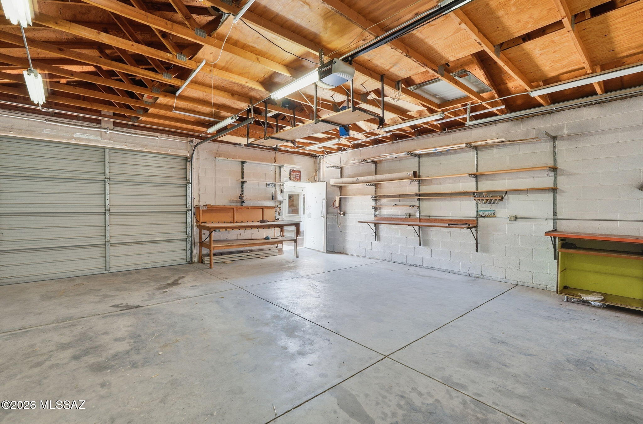 8812 East Mcclellan Street Tucson, AZ 85710 - Photo 30 of 42 28' X 26' block building with 9' ceilings. Brand new electric panel & breakers.
100A service with 50A & 30A 220V receptacles.