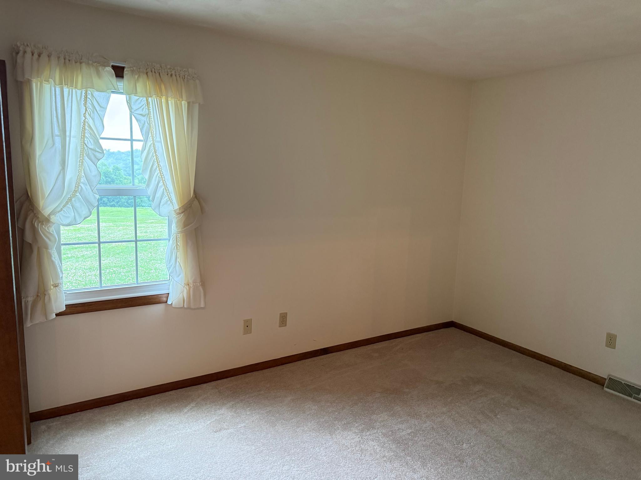 5293 Roller Road Manchester, MD 21102 - Photo 26 of 46