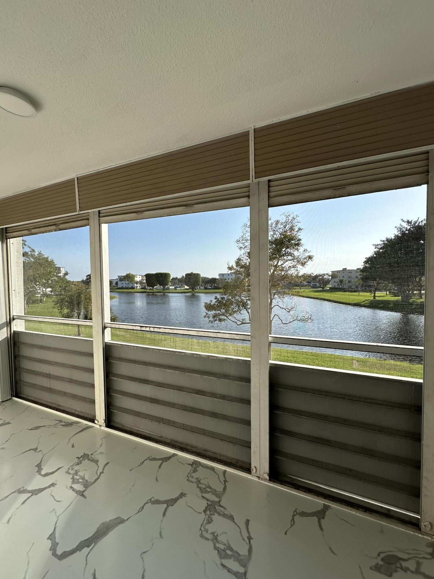 2022 Lincoln B Boca Raton, FL 33434 - Photo 28 of 31 IMG_3146