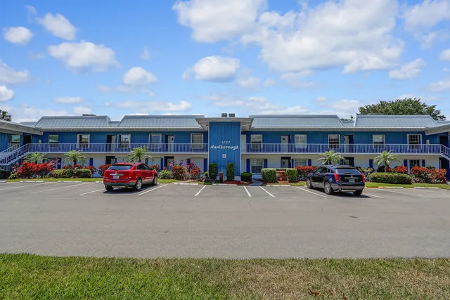 $190,000 | 1852 Southwest Palm City Road, Unit 202, Stuart, FL 34994