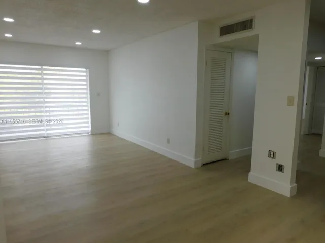 $2,350 | 13707 Southwest 91st Court, Unit 251, Miami, FL 33176