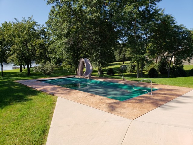 2402 Shoreline Heights Road Sterling, IL 61081 - Photo 3 of 47