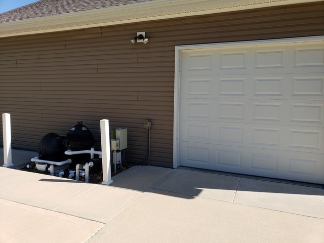 2402 Shoreline Heights Road Sterling, IL 61081 - Photo 9 of 47