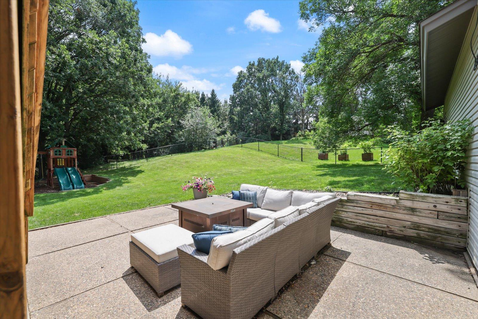 8944 Darnel Road Eden Prairie, MN 55347 - Photo 46 of 53 Gallery Image 46