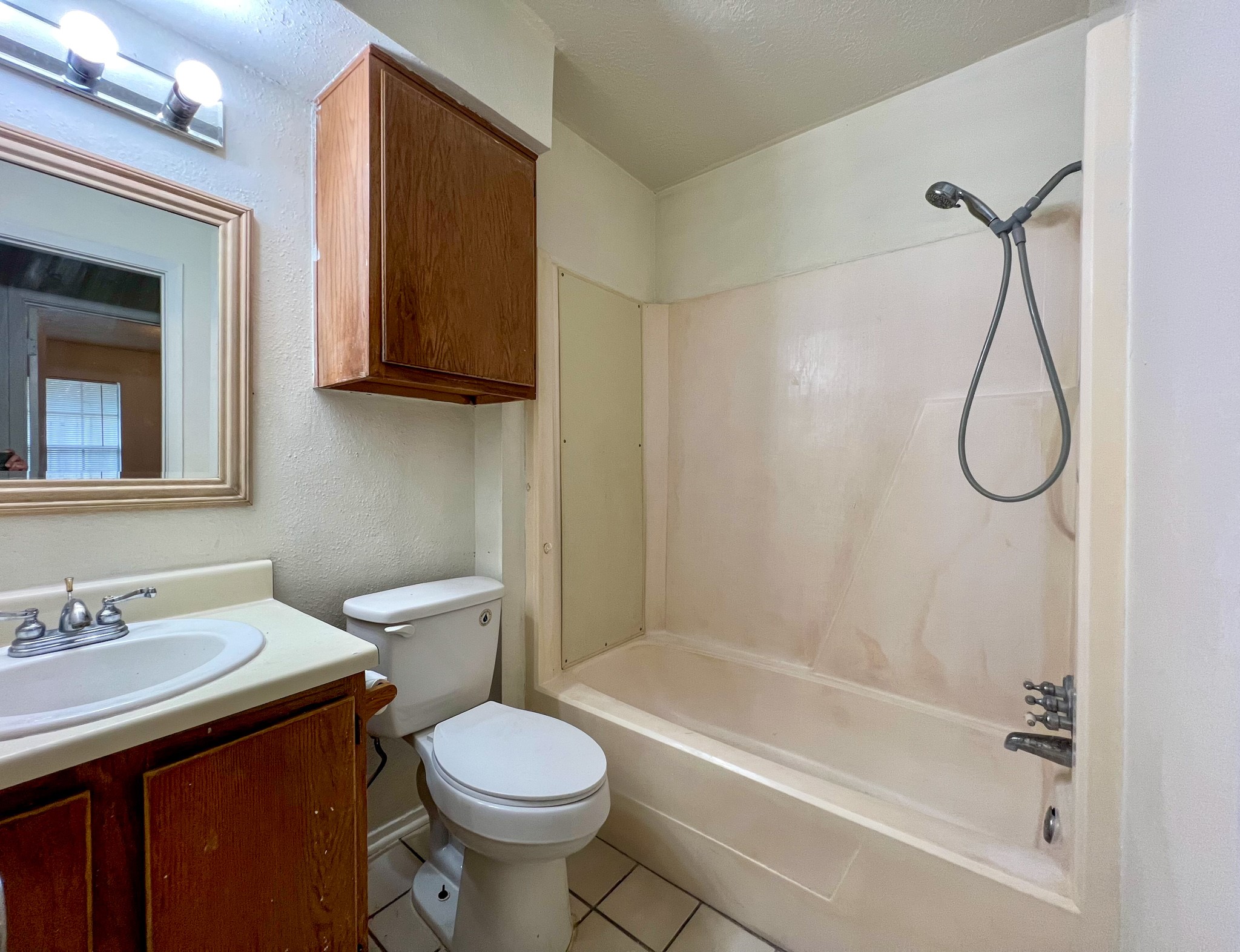707 Ruth Court, Unit A Navasota, TX 77868 - Photo 7 of 11