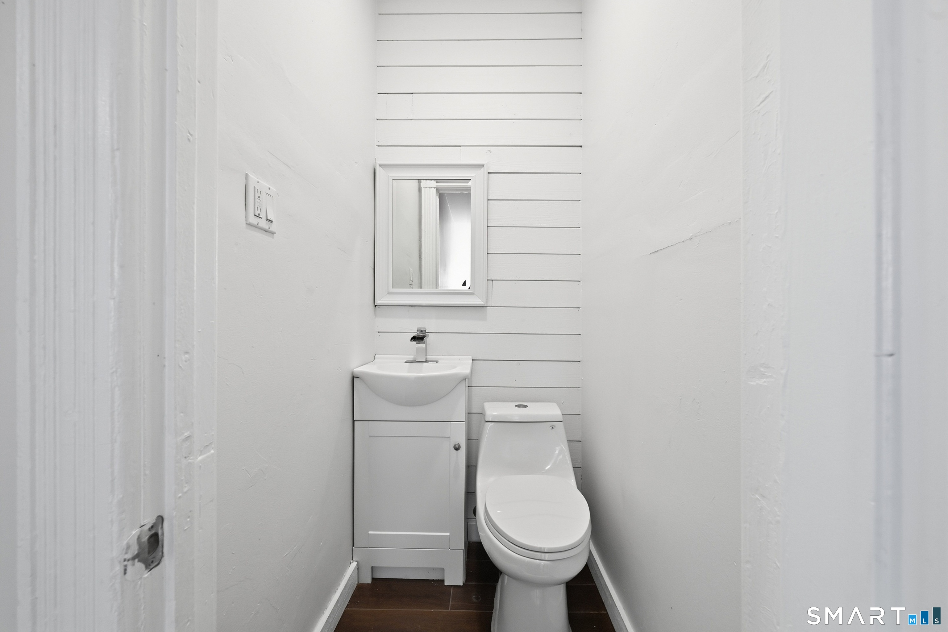 394 Gregory Street, Unit 4 Bridgeport, CT 06604 - Photo 7 of 16 Gallery Image 7