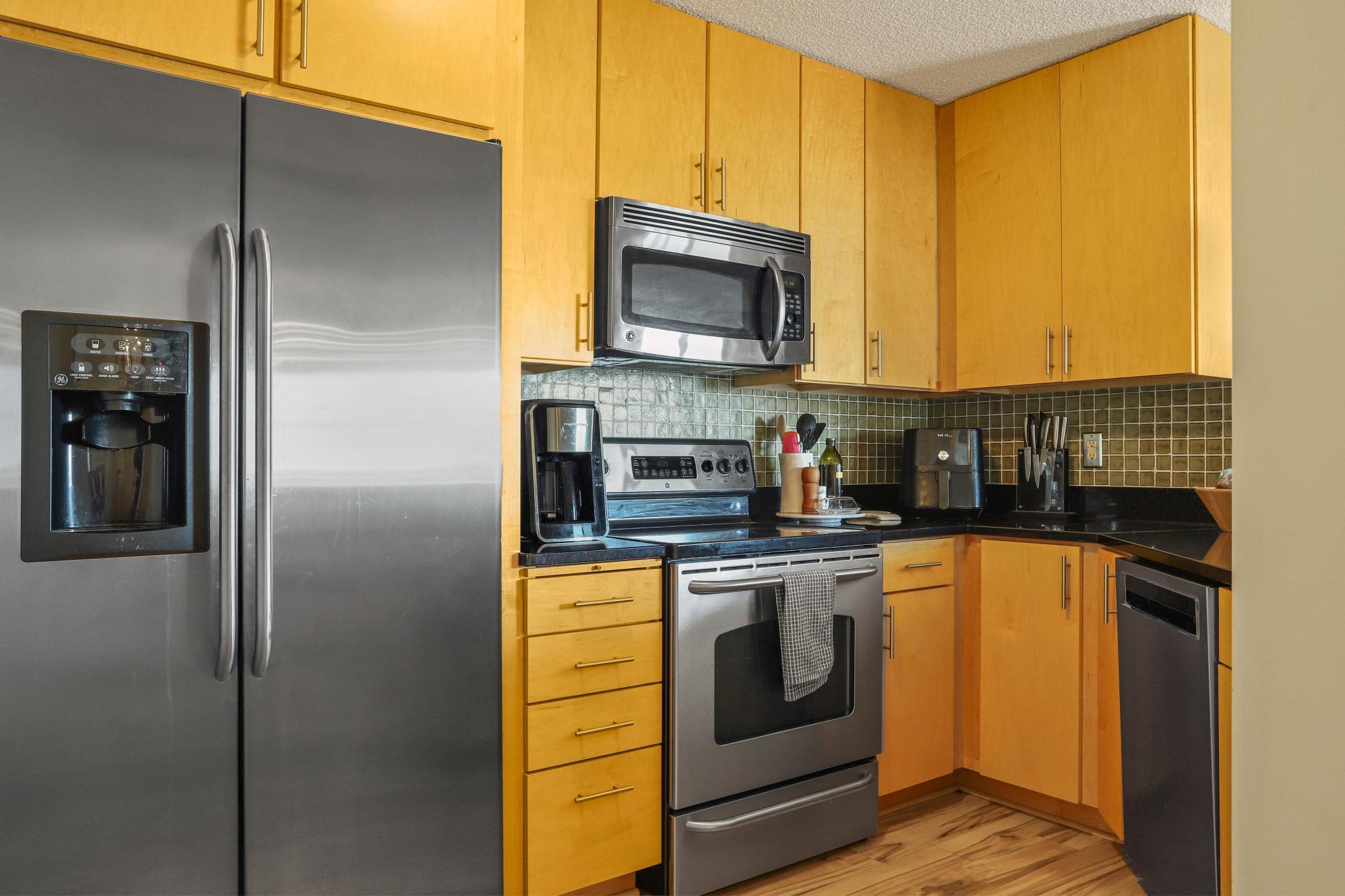401 South 1st Street, Unit 902 Minneapolis, MN 55401 - Photo 7 of 42