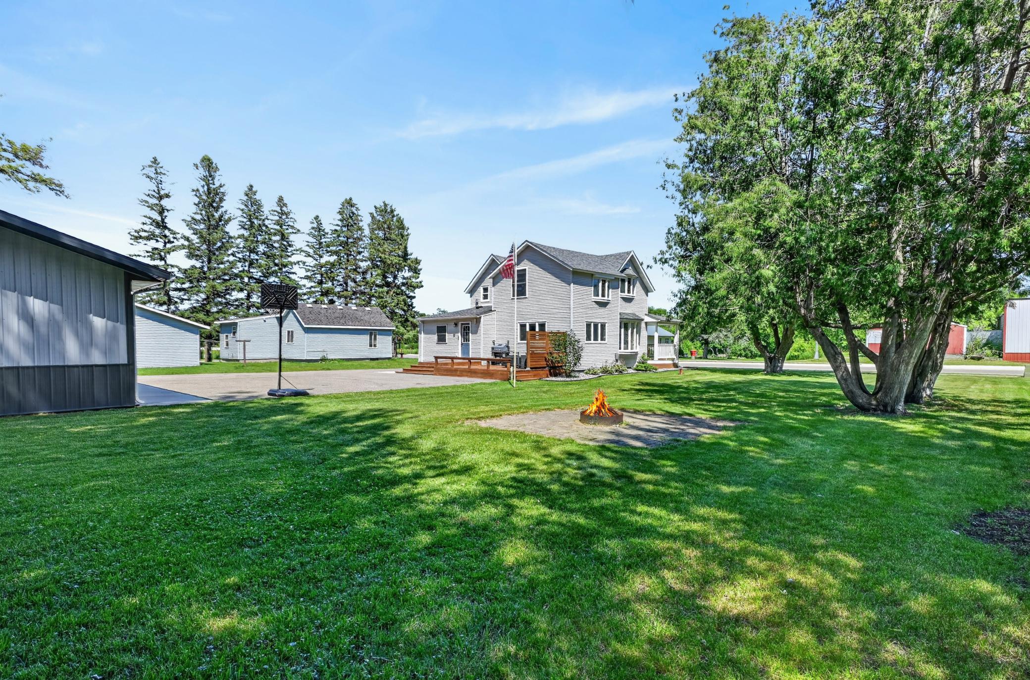 341 Nelson Street North Nelson, MN 56355 - Photo 9 of 51