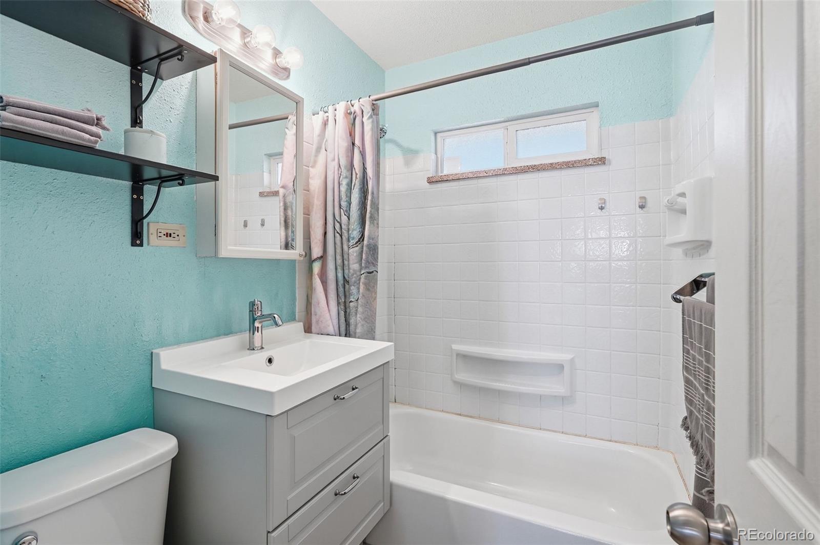 2057 Ironton Street Aurora, CO 80010 - Photo 20 of 38