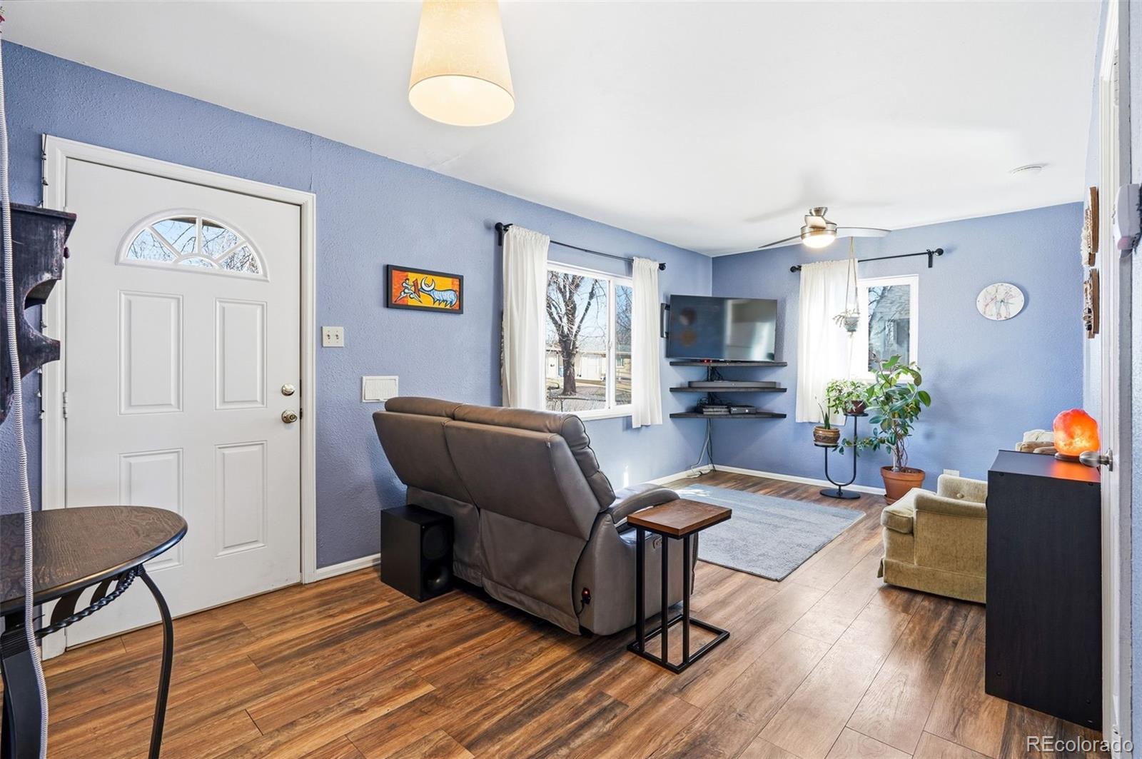 2057 Ironton Street Aurora, CO 80010 - Photo 2 of 38