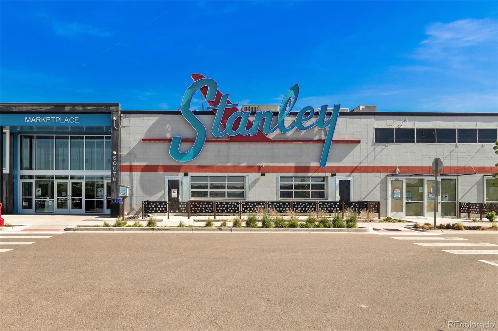 2057 Ironton Street Aurora, CO 80010 - Photo 28 of 38