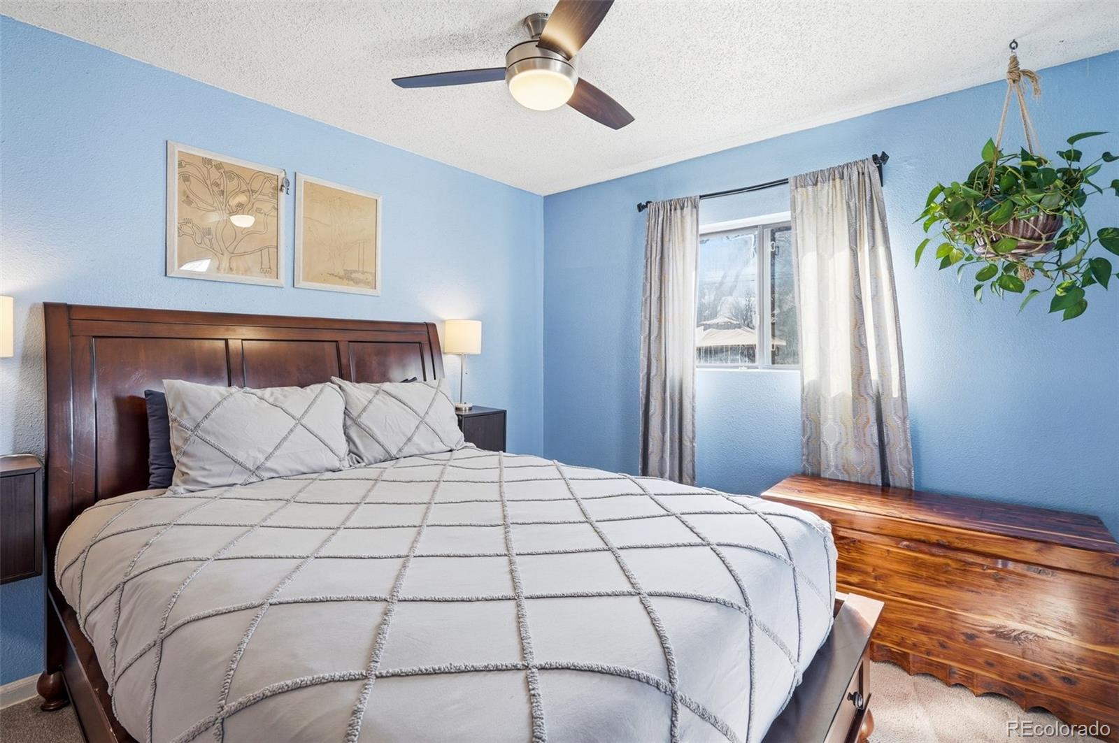 2057 Ironton Street Aurora, CO 80010 - Photo 5 of 38