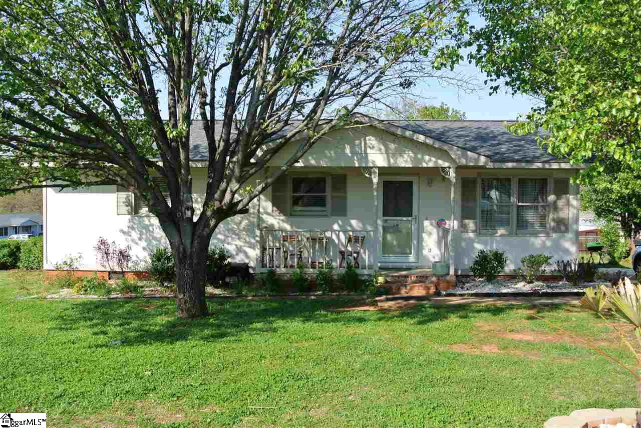 101 McKinley Drive Inman, SC 29349 - Photo 1 of 22 Gallery Image 1