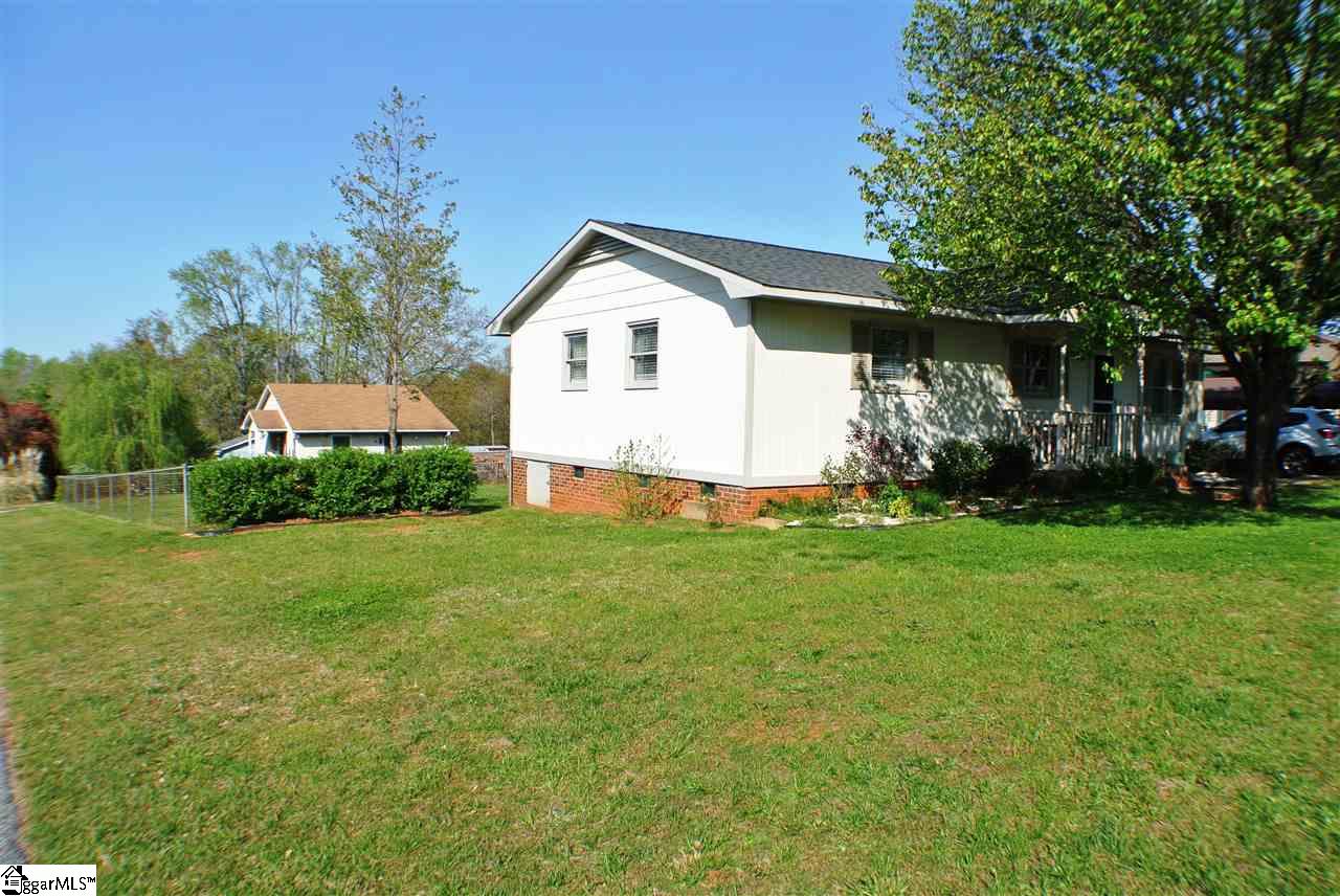101 McKinley Drive Inman, SC 29349 - Photo 3 of 22 Gallery Image 3