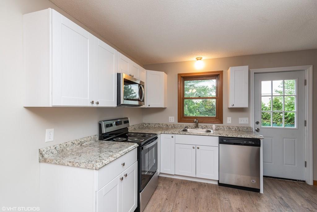 82 Fargo Street Springfield, MA 01119 - Photo 5 of 18