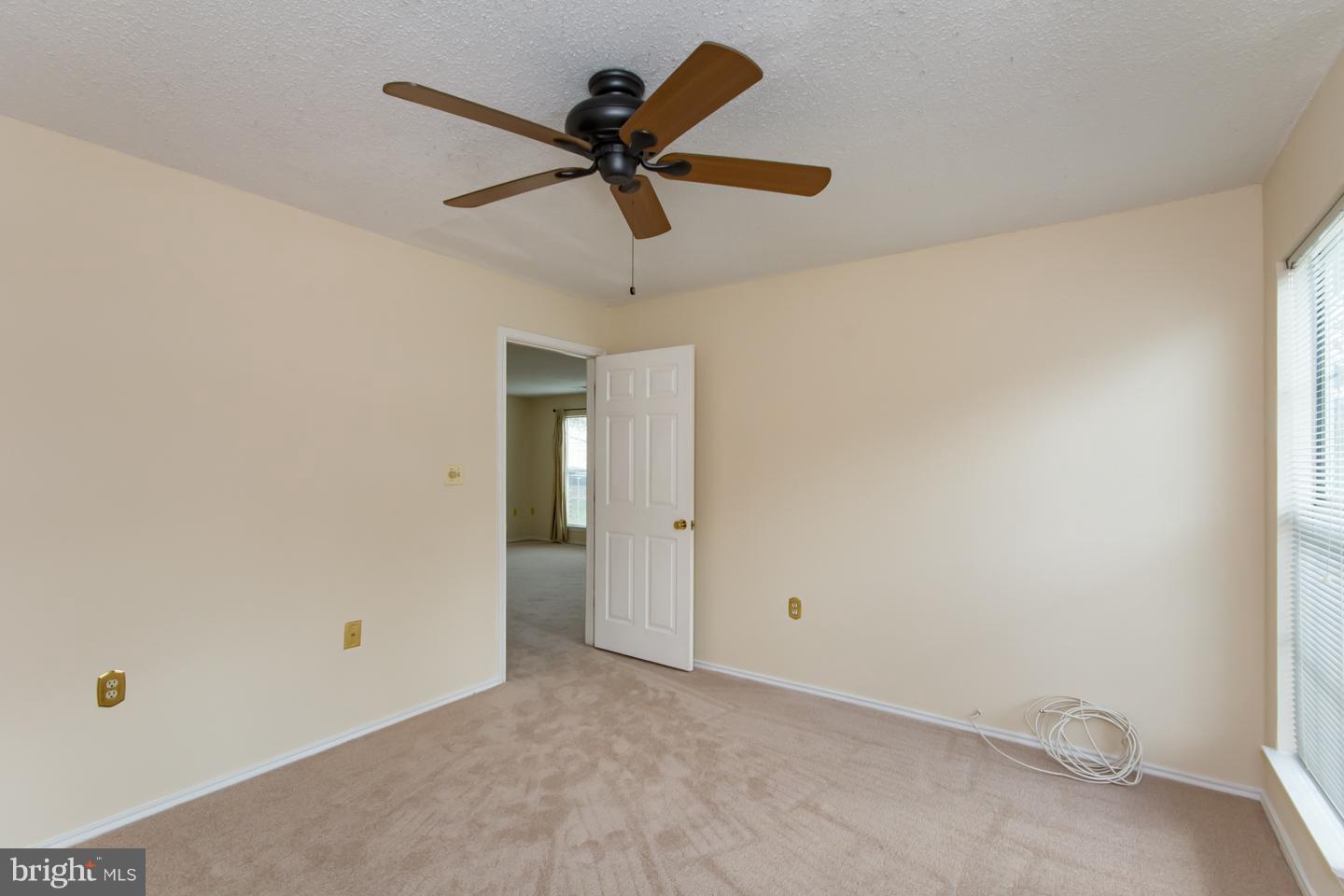 20960 Timber Ridge Terrace, Unit 102 Ashburn, VA 20147 - Photo 9 of 19 Bedroom (Master)
