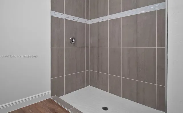 $2,250 | 8007 Vega Court, LaBelle, FL 33935