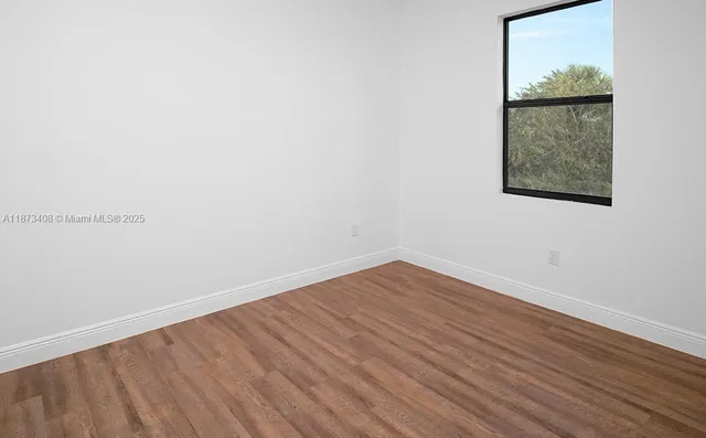 $2,250 | 8007 Vega Court, LaBelle, FL 33935