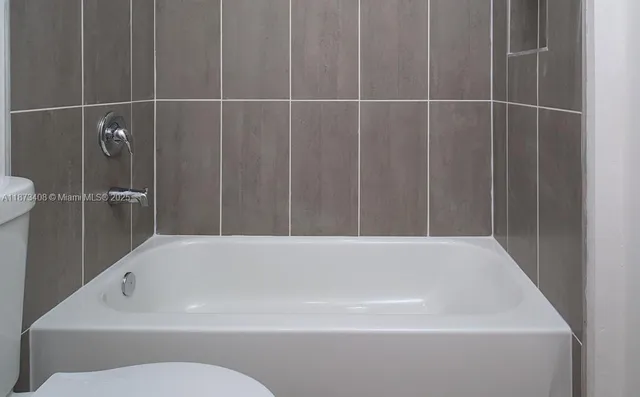 $2,250 | 8007 Vega Court, LaBelle, FL 33935