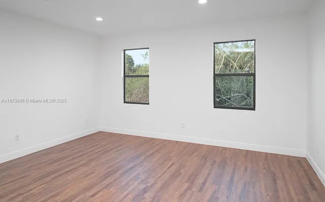 $2,250 | 8007 Vega Court, LaBelle, FL 33935