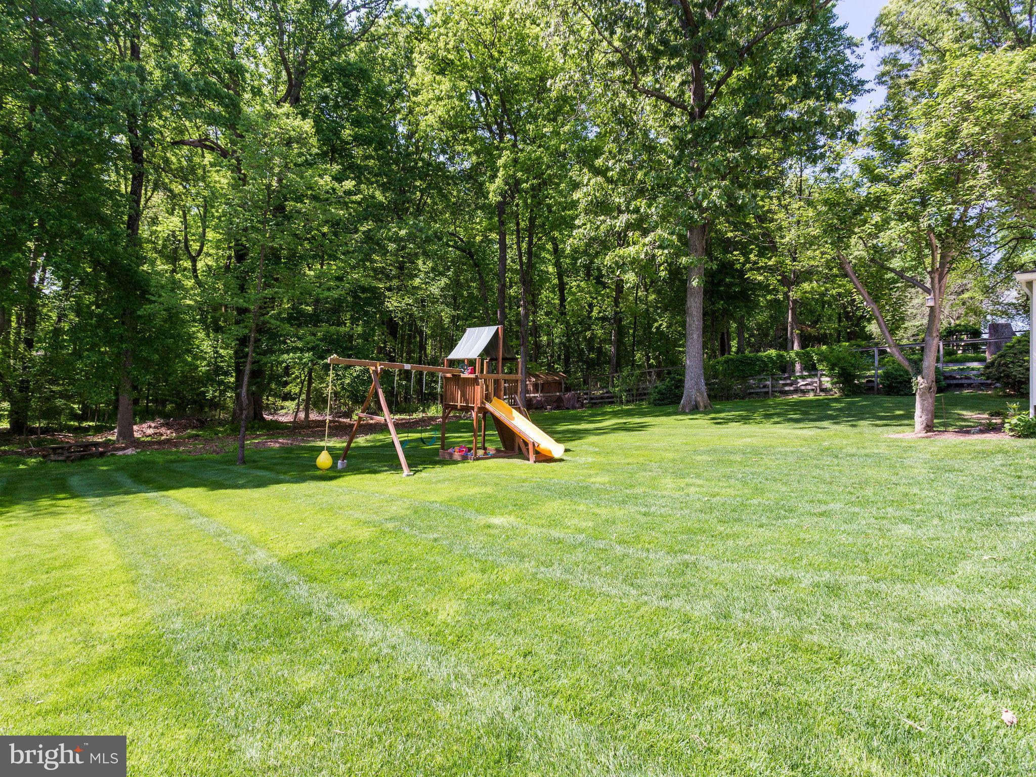 11421 Vale Road Oakton, VA 22124 - Photo 2 of 25 Large Level "Playable" Backyard borders Parkland!