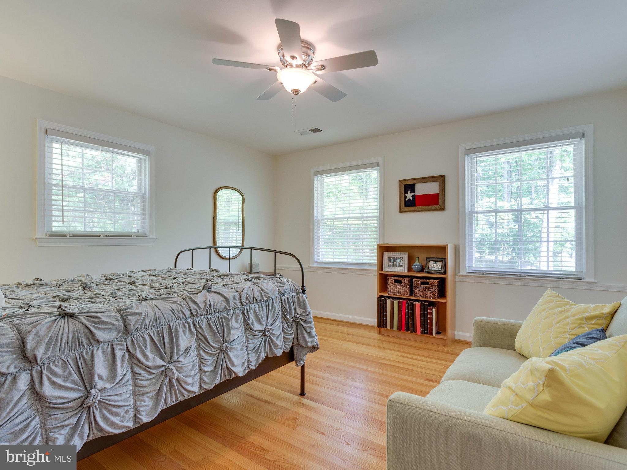 11421 Vale Road Oakton, VA 22124 - Photo 20 of 25 Spacious Bedroom w Hardwood Floors