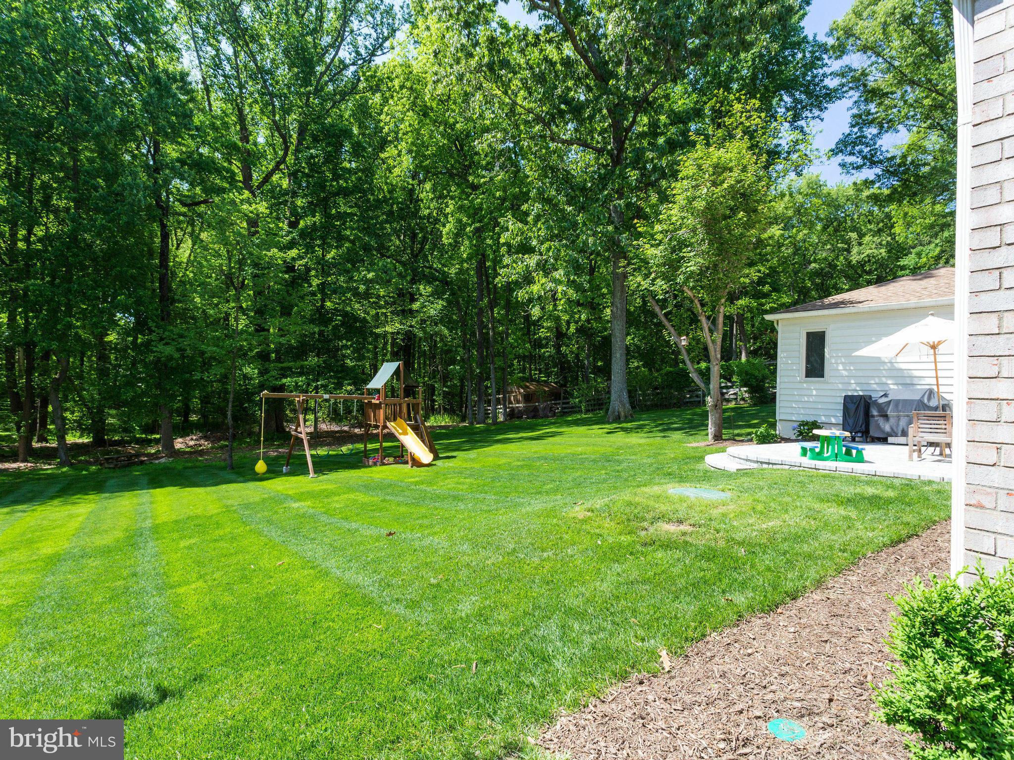 11421 Vale Road Oakton, VA 22124 - Photo 22 of 25 Large Fenced Yard